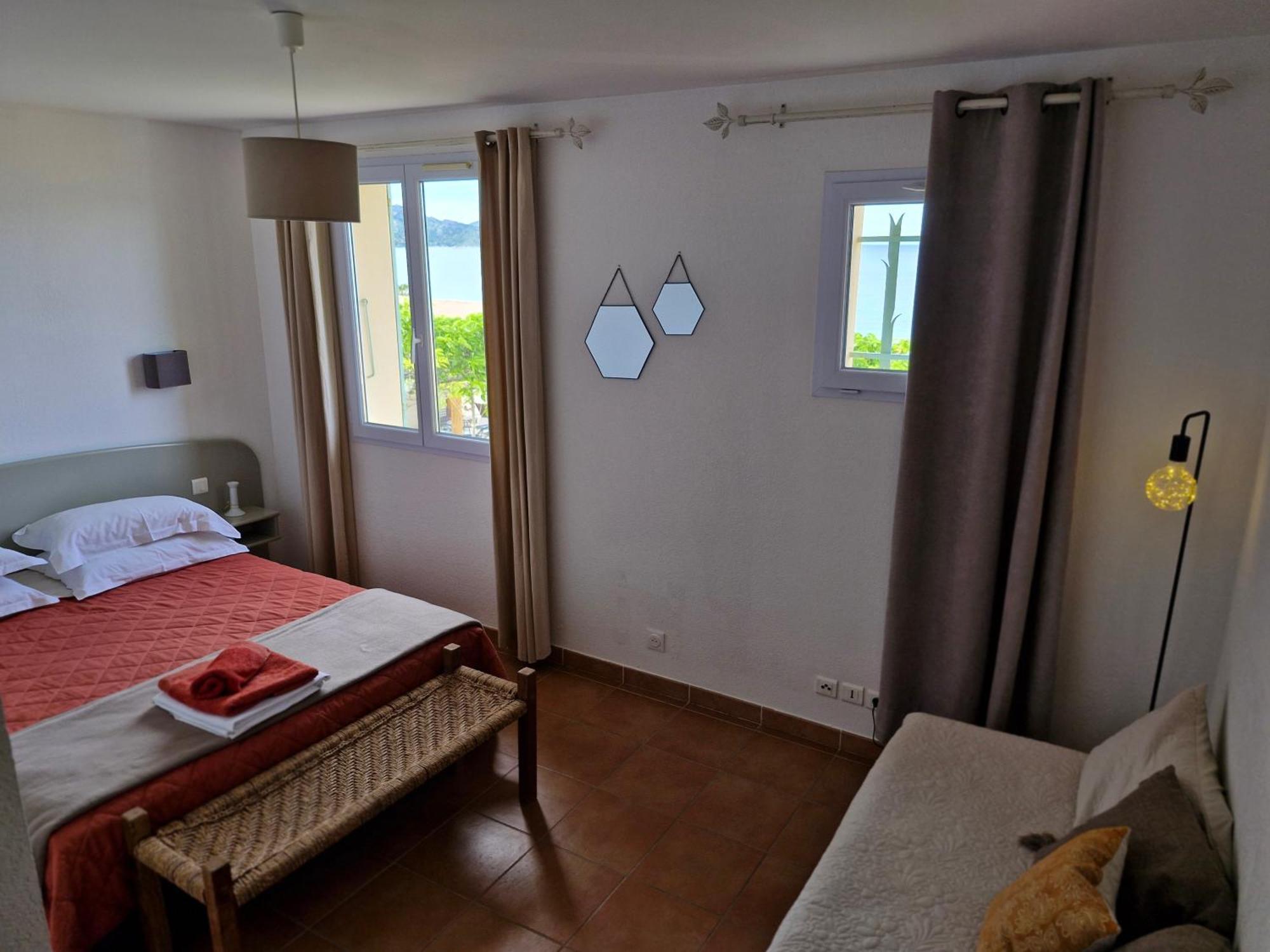 Le Panoramic Apartment Saint-Florent  Room photo